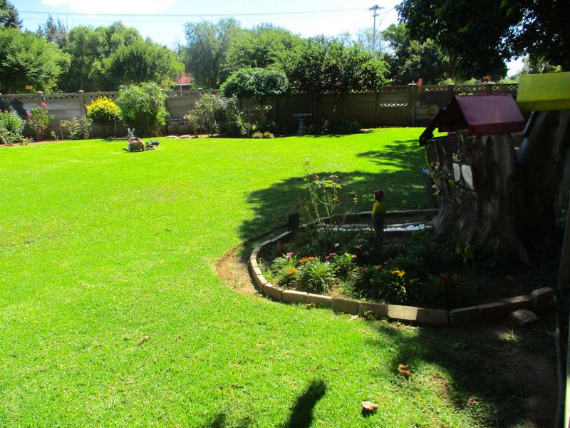 4 Bedroom Property for Sale in Hospitaalpark Free State